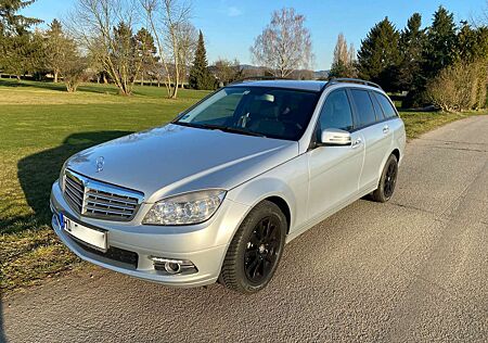 Mercedes-Benz C 200 T KOMBI Automatik 184 PS TÜV fast NEU