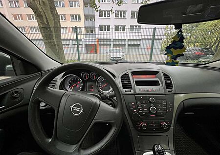 Opel Insignia 1.6 Edition