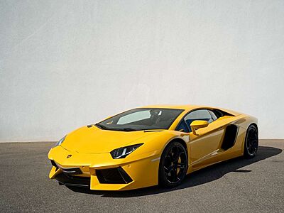 Lamborghini Aventador LP700-4 V12 COUPE FULL SERVICE HISTORY