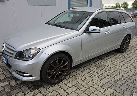 Mercedes-Benz C 180 C -Klasse T-Modell CGI BlueEfficiency