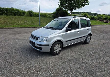 Fiat Panda 1.2 8V Dynamic Automatik Benzin TÜV NEU 06/2027