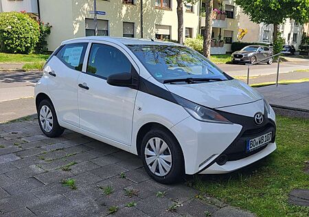 Toyota Aygo x