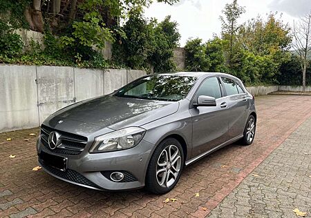 Mercedes-Benz A 180 CDI (BlueEFFICIENCY) 7G-DCT Style