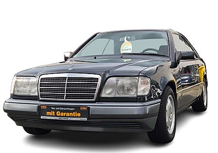 Mercedes-Benz E 320 CE Schiebedach*Telefon*Klima*Rostfrei*Radio