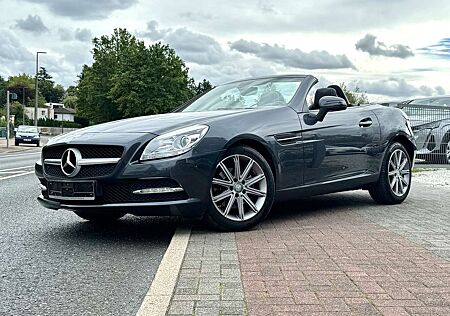 Mercedes-Benz SLK 200 BlueEfficiency Airscarf Panora,a Sportsitz