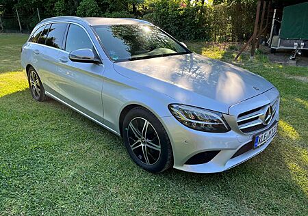 Mercedes-Benz C 220 d T 9G-TRONICAvantgarde