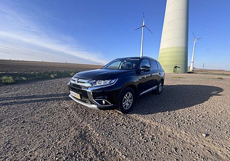 Mitsubishi Outlander 2.2 DI-D 4WD Aut. SUV-Star+