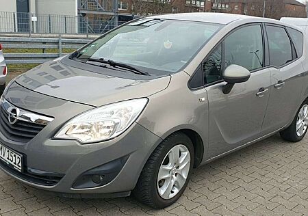 Opel Meriva 1.4 Design Edition