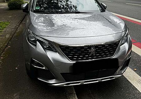Peugeot 5008 THP 165 EAT6 Allure