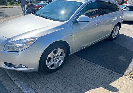 Opel Insignia A Sports Edition Navi,SHZ,AHK,1.Hand