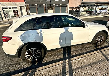 Mercedes-Benz 220 GLC 4D Matic