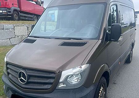 Mercedes-Benz Sprinter 210/211/213/214/216 CDI (906.611/613) mit AHK