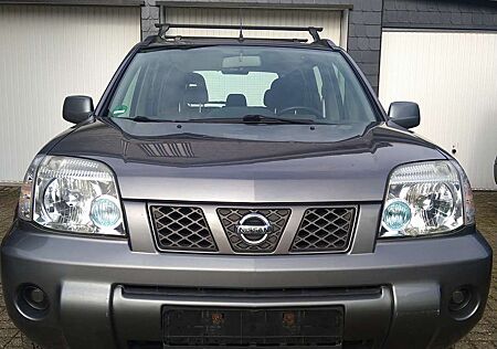Nissan X-Trail 2.2 dCi 4x4 DPF Comfort