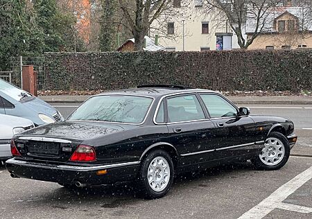 Jaguar XJ 3.2 Executive L guter Zustand Tüv Neu