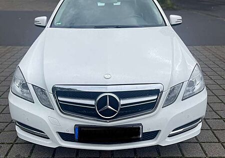 Mercedes-Benz E 200 CDI DPF BlueEFFICIENCY 7G-TRONIC Avantgarde