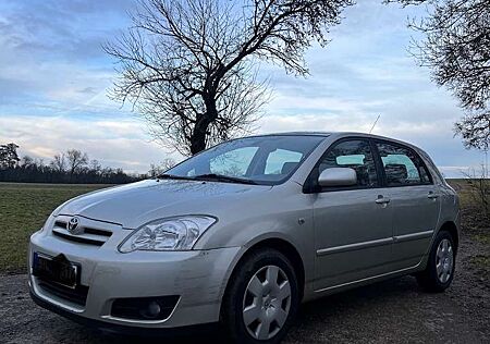 Toyota Corolla 1.6 VVT-i Automatik