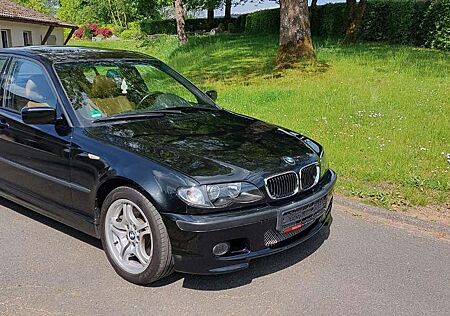 BMW 330 xi VOLLAUSTSTG. M-Paket Leder NAVI AHK