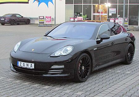 Porsche Panamera 4 S
