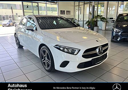 Mercedes-Benz A 250 Progressive/MBUX Navi Premium/Panorama/LED