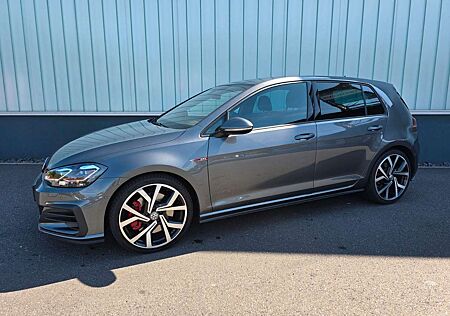 VW Golf Volkswagen 7 GTI Performance/DCC/Dynaudio/LM 19/1.Hd.