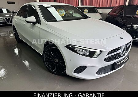 Mercedes-Benz A 180 Limousine Widescreen Kamera Carplay LED