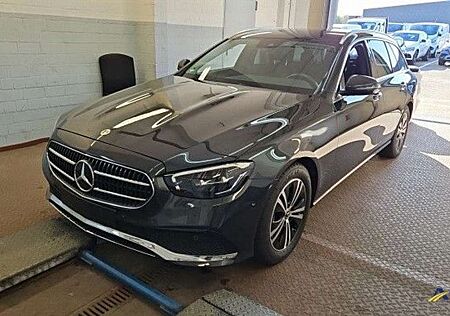 Mercedes-Benz E 220 d T Avantgarde Navi LED SiHz RFK AHK Luft