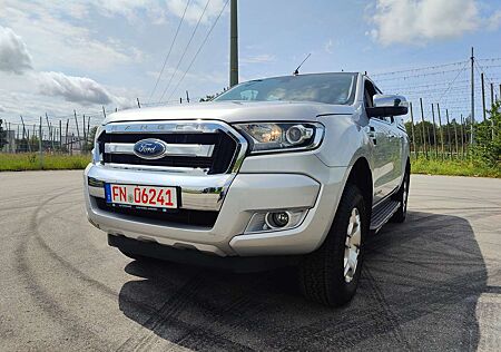 Ford Ranger Limited Doppelkabine 4x4 / AHK / NAVI / HARDTOP
