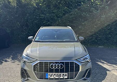 Audi Q3 35 TFSI S line