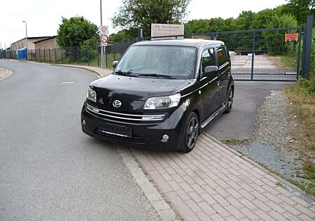 Daihatsu Materia 1.5 black edition