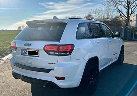 Jeep Grand Cherokee SRT
