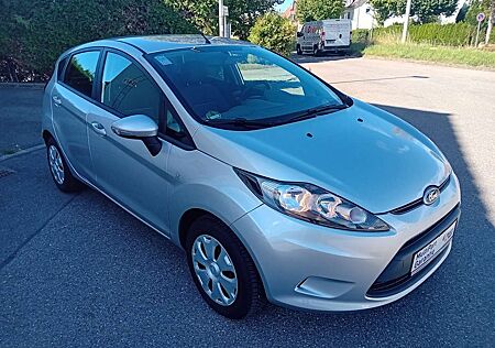Ford Fiesta Trend, ! Hand, Klimaanlage, Scheckheft ggepflegt