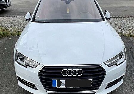 Audi A4 Avant 2.0 TDI S tronic