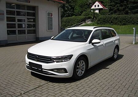 VW Passat Variant Volkswagen Business