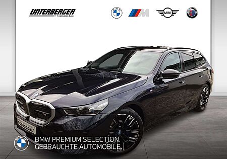 BMW i5 M60 xDrive Touring M SPORTPAKET-AHK-AUTOBAHNASSIST