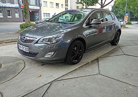 Opel Astra 1.4 Turbo Automatik Sport- TÜV NEU- Service Neu