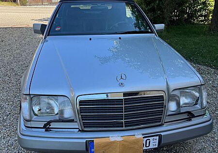 Mercedes-Benz E 200 LPG und Benzin