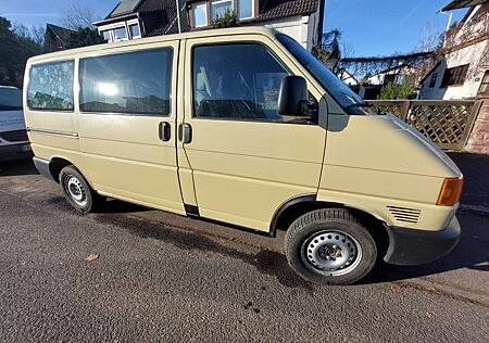 VW T4 Caravelle Volkswagen Caravelle Sy. T4 7DK2R5