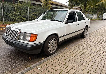 Mercedes-Benz 230 gebraucht kaufen Mercedes-Benz 230 E Benzin Automatik Oldtimer ESSD AHK