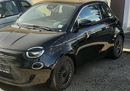 Fiat 500E 500 e Icon Schwarz