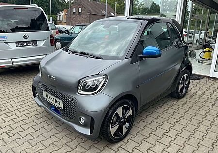 Smart ForTwo EQ LED Alu/Allwetter Panorama Shz. Klima