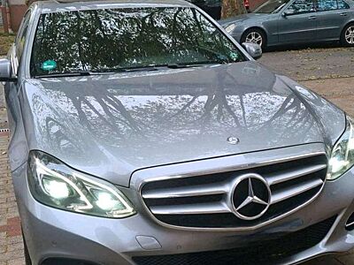 Mercedes-Benz E 250 E-Klasse Diesel BlueTEC 4Matic 7G-TRONIC Avantgard