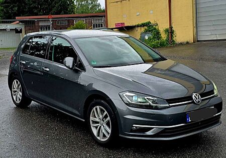 VW Golf Volkswagen TSI STANDHEIZUNG*ACC*XENON*APP*MFL*