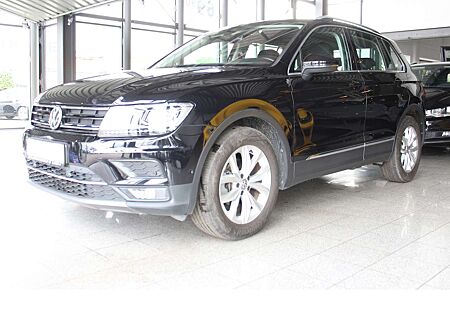 VW Tiguan Volkswagen 1.5 TSI DSG High LED*NAVI*ACC*SHZ*KAM