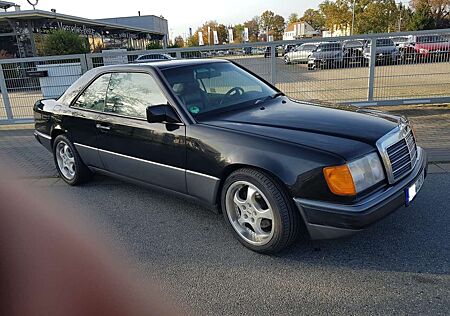 Mercedes-Benz CE 300 Leder Schwarz,Kliema, Schiebedach