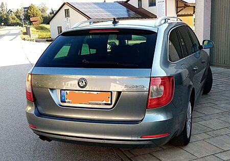 Skoda Superb II Combi Diesel Combi 2.0 TDI FAMILY