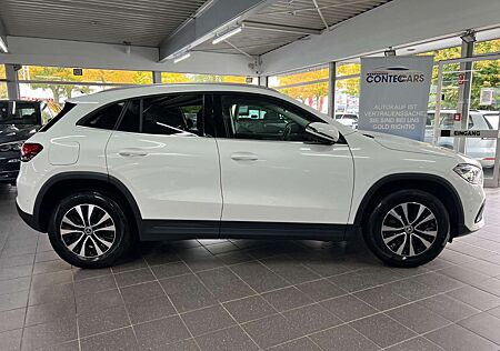 Mercedes-Benz GLA 250 GLA 250e Style LED HIGH+Park-Paket+Spiegel