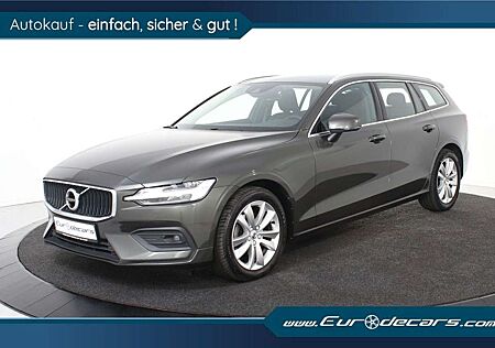 Volvo V60 D3 Momentum *1.Hand*Navi*SHZ*AHK*Carplay*