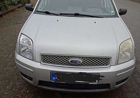 Ford Fusion 1.6 +