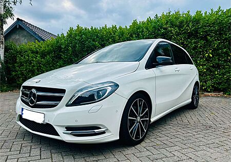 Mercedes-Benz B 200 7G Automatik, Top Ausgestattet und TOP Gepflegt