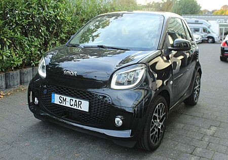 Smart ForTwo Cabrio EQ 2xLadekabel 22 KW Kamera etc.